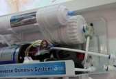 解决净水器故障的有效方法（保持家庭净水器正常运行的技巧）