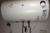 电热水器冷水管上的小阀的作用及使用方法（为什么电热水器冷水管上有一个小阀）