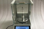 电子天平校准教程（详细步骤和技巧）