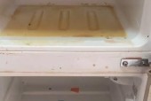 如何正确清洗冰箱，保持食品安全（冰箱清洗方法及注意事项）