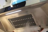 老板油烟机顶吸还是侧吸更好用（探讨老板油烟机不同吸风方式的优劣势）