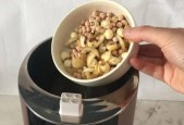 破壁机烧黑了怎么修（教你轻松解决破壁机黑屏问题）