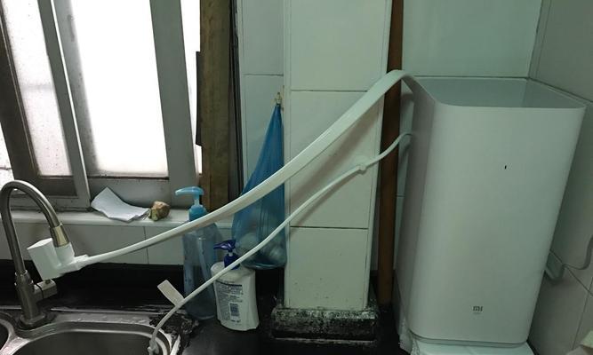 净水器为什么会有气泡（气泡的形成原因及处理方法）  第2张
