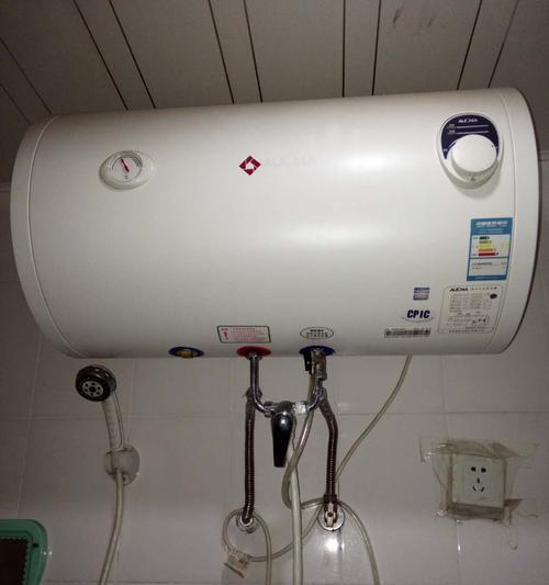 电热水器冷水管上的小阀的作用及使用方法（为什么电热水器冷水管上有一个小阀）  第1张
