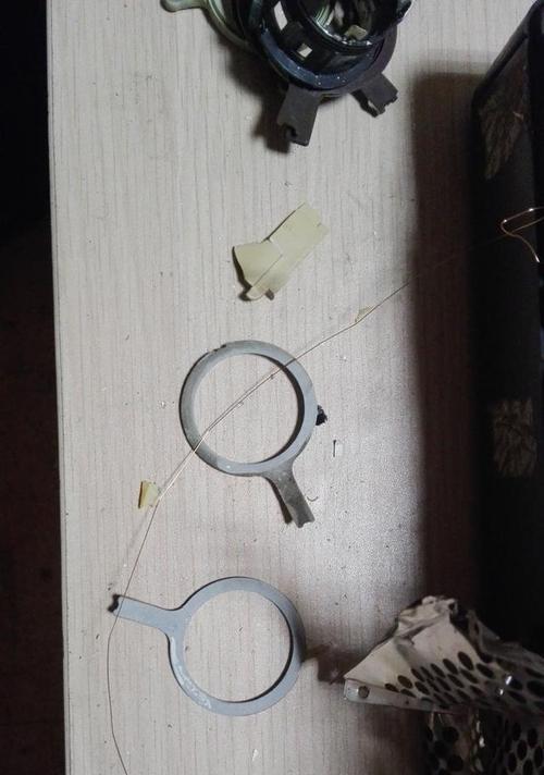 电脑显示器拆包步骤是什么？需要哪些工具？  第3张