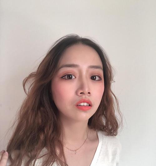 复活滤镜相机在手机上如何操作拍照？  第2张