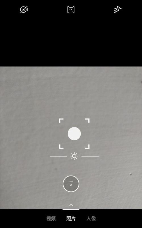 手机摔后拍照模糊如何修复？需要更换什么部件？  第1张