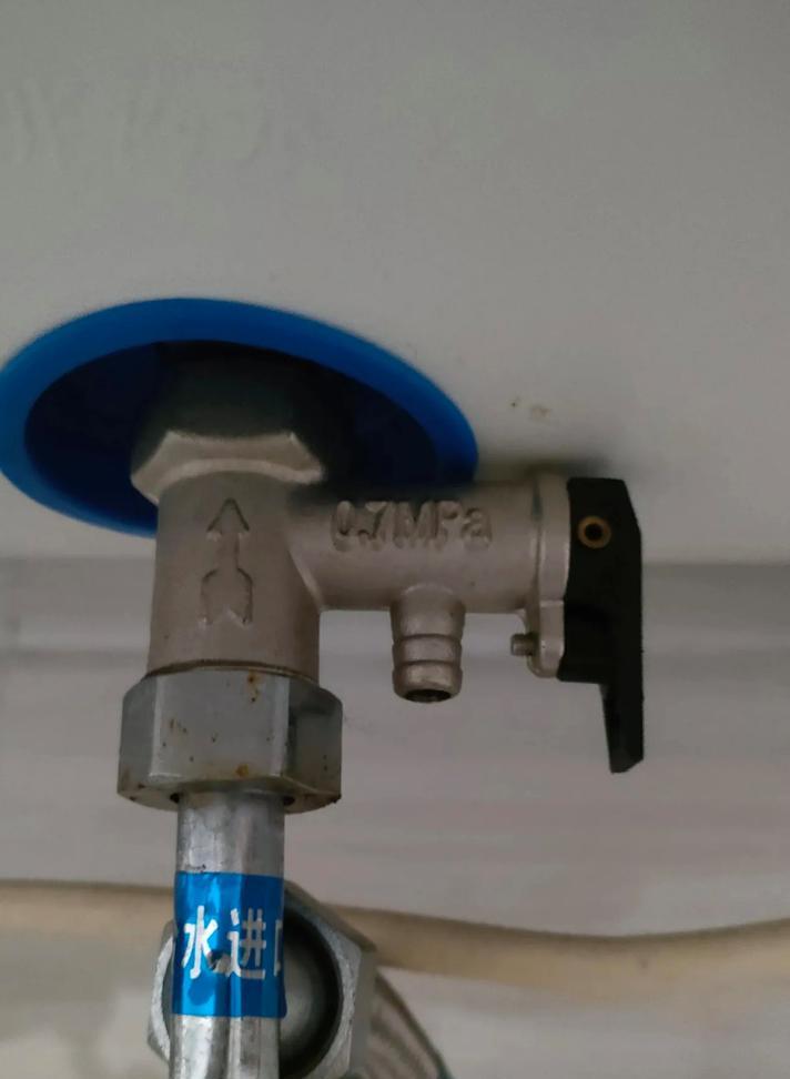热水器气压管有什么作用？维护要点是什么？  第1张